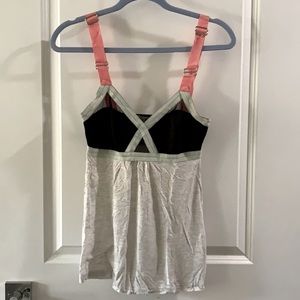 Top with adjustable straps